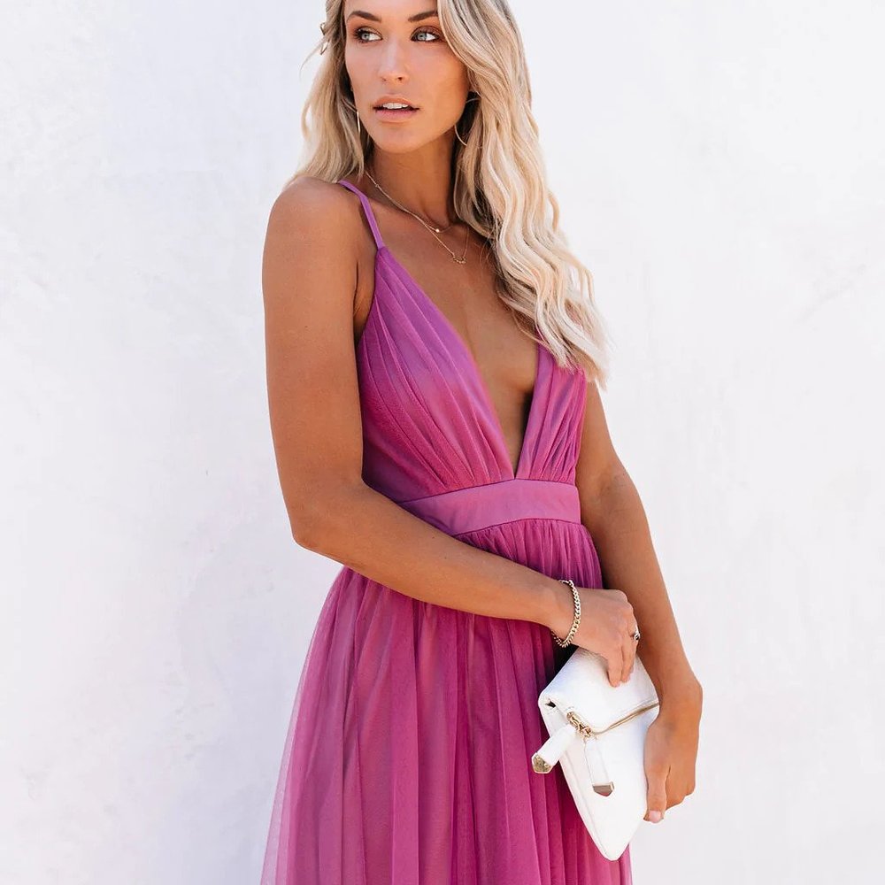 PETAL DUST MAXI DRESS - MAGENTA - Picture 3 of 11